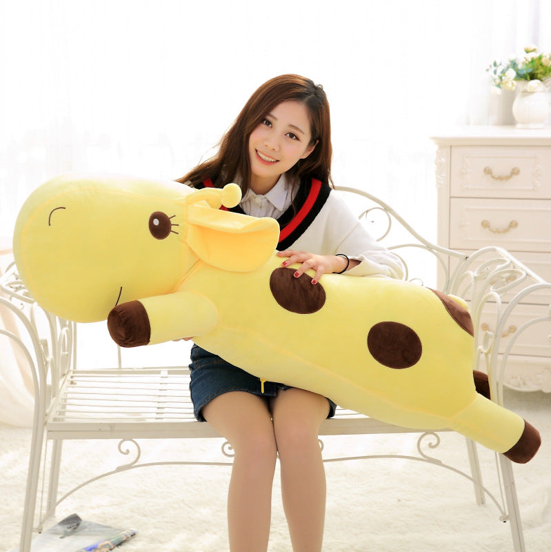 Giraffe plush toy